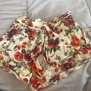 NWT floral shorts